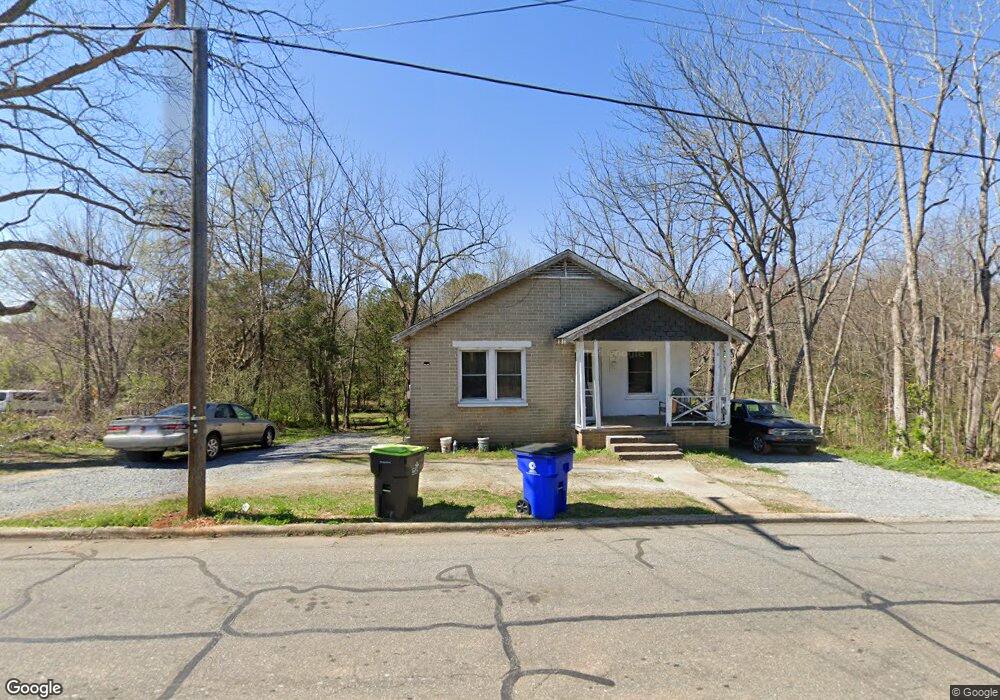 505 N Chatham Ave, Siler City, NC 27344 - photo 1