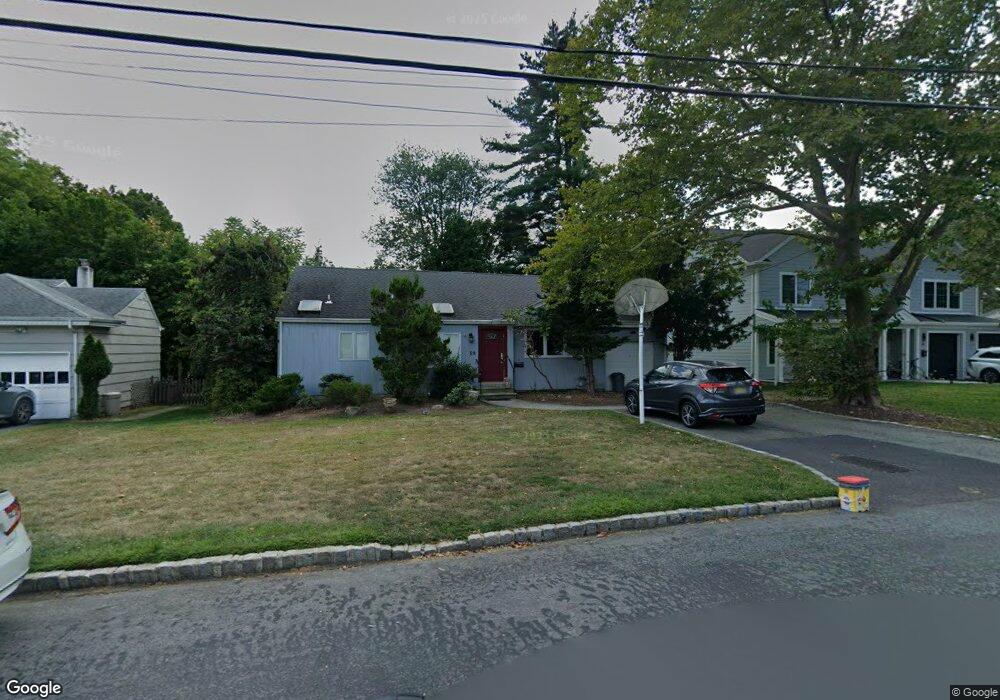 30 Fellswood Dr, Livingston, NJ 07039 - photo 1