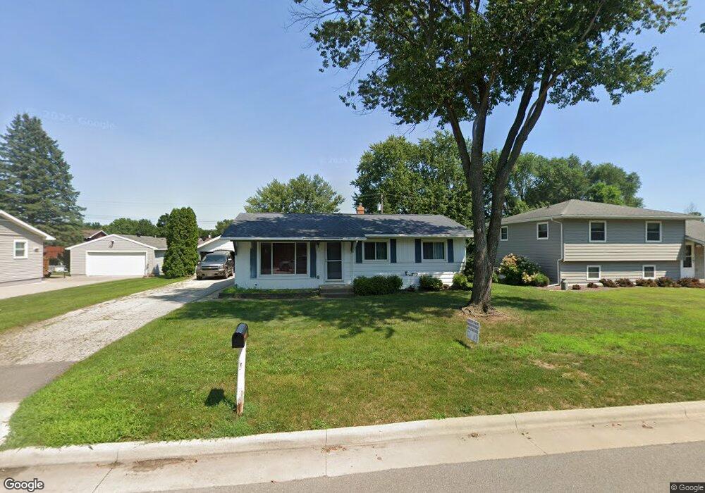 921 Birch St, La Crescent, MN 55947 - photo 1