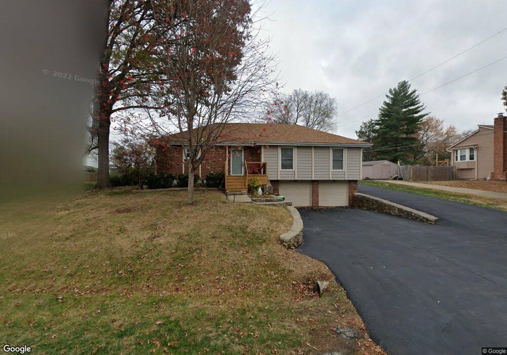 21415 W 70th St, Shawnee, KS 66218 - photo 1