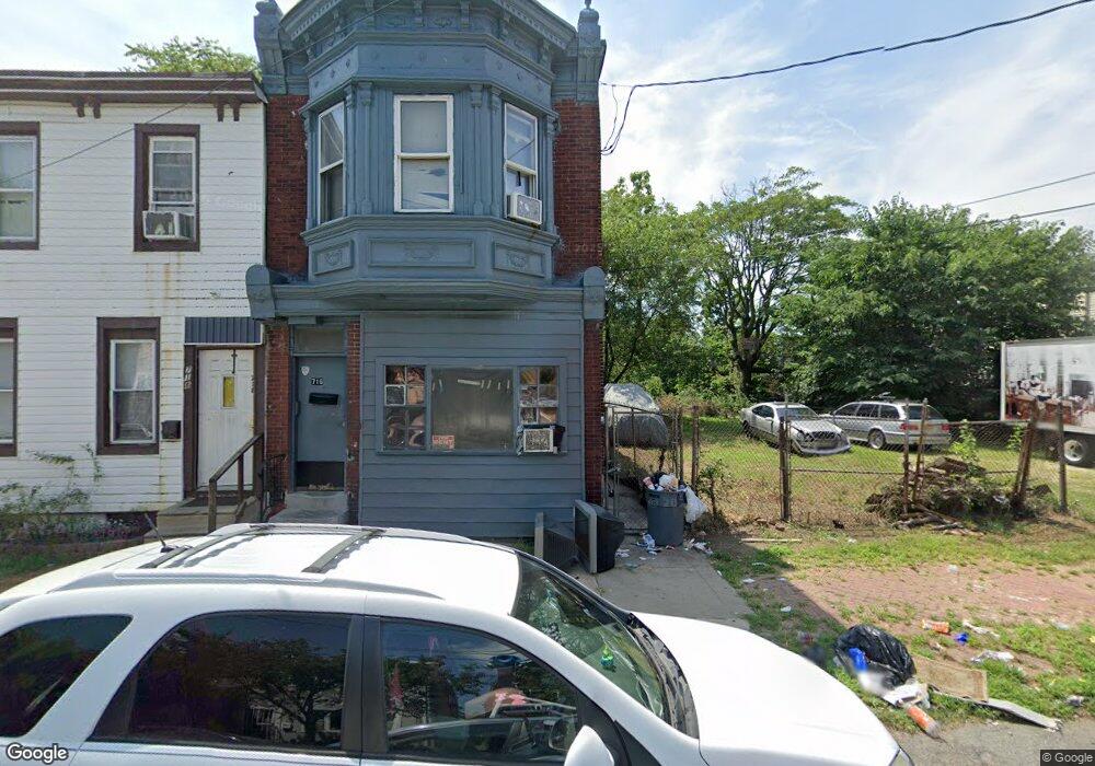 712 Walnut St, Camden, NJ 08103 - photo 1