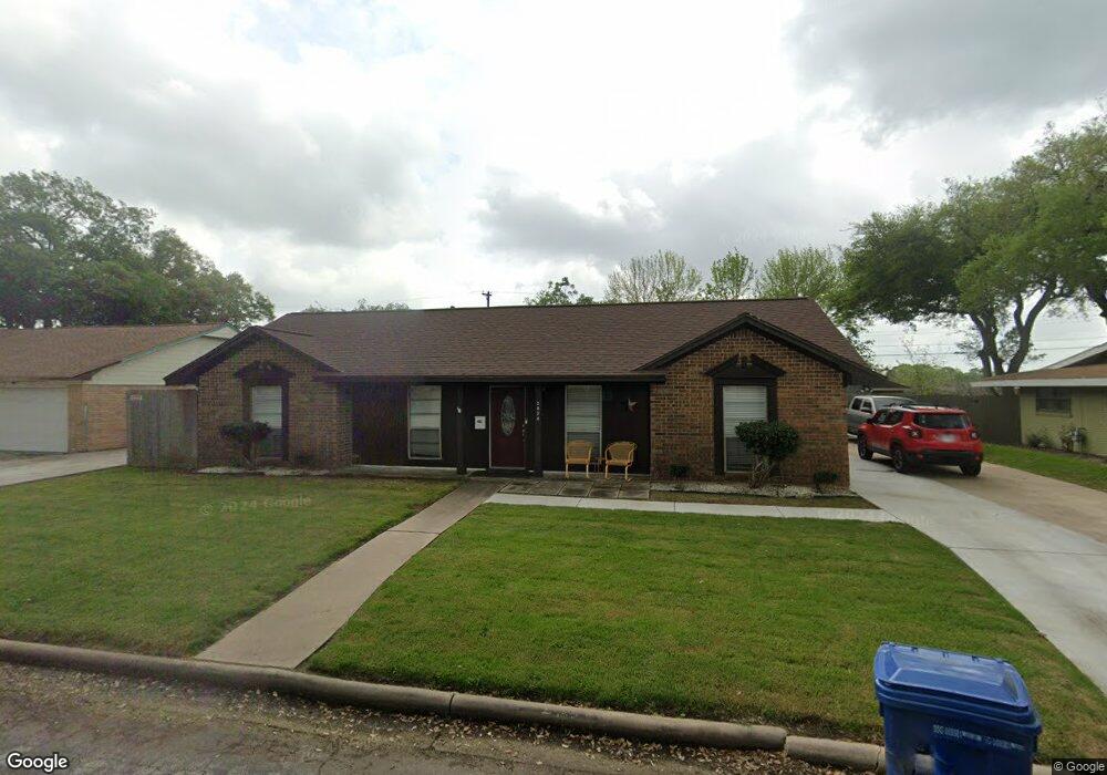2824 La Vista Ave, Bay City, TX 77414 - photo 1