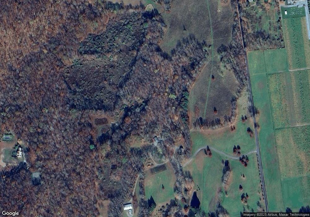 37 Wing Rd unit 39, Millbrook, NY 12545 - photo 1