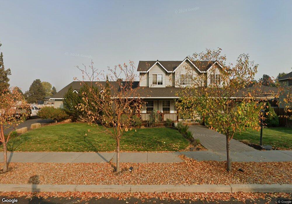 392 SE Case Dr, Bend, OR 97702 - photo 1