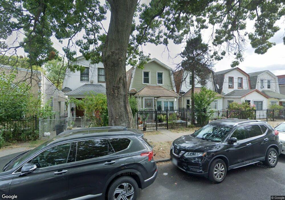 10823 157th St, Jamaica, NY 11433 - photo 1