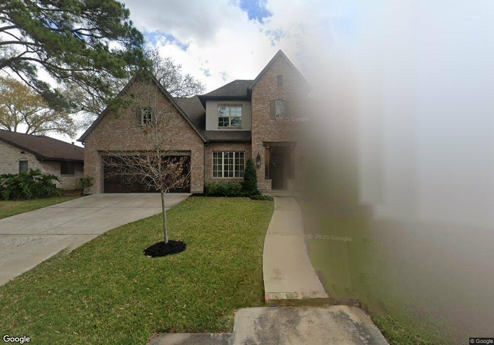 914 W Forest Dr, Houston, TX 77079 - photo 1