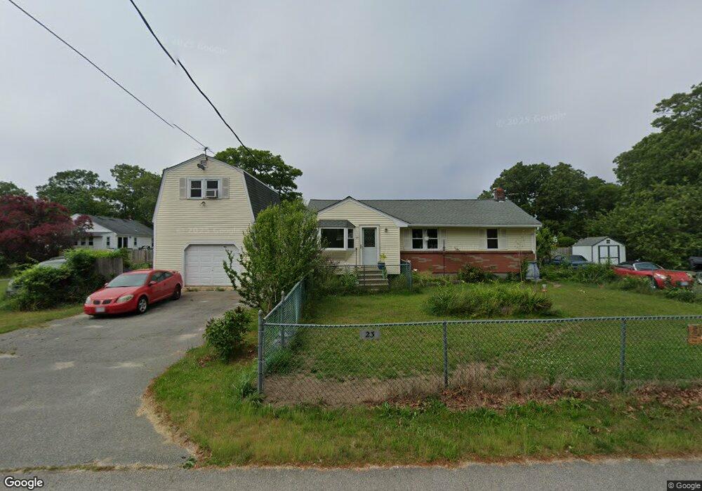23 Tomahawk Dr, Buzzards Bay, MA 02532 - photo 1