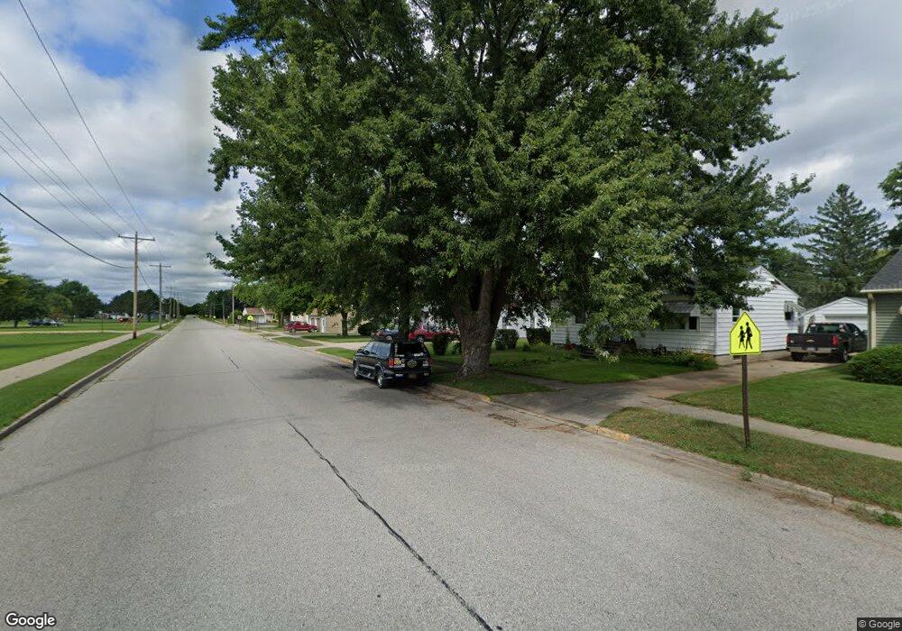 1908 18th St, Menominee, MI 49858 - photo 1