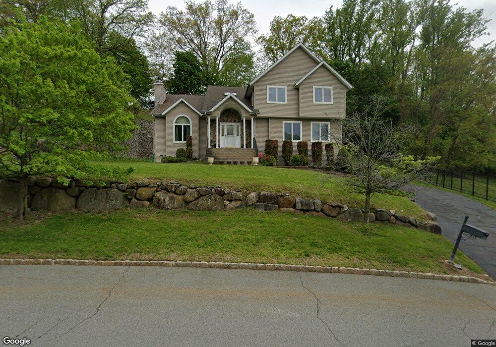 6 Gordon Way, Garnerville, NY 10923 - photo 1