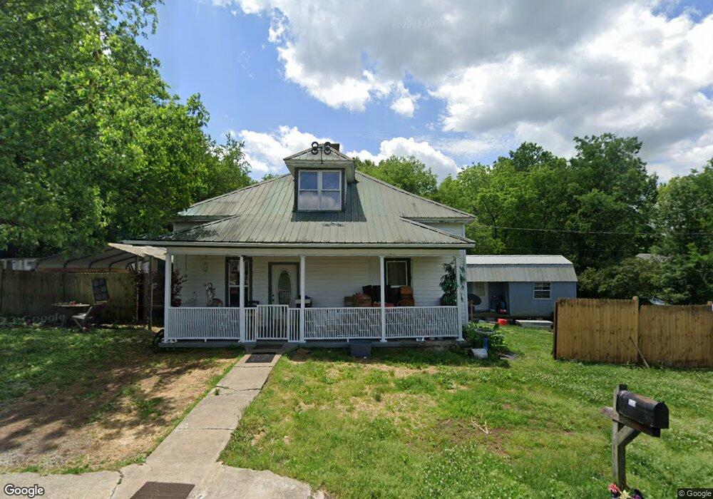 530 Oak St, Shelbyville, TN 37160 - photo 1