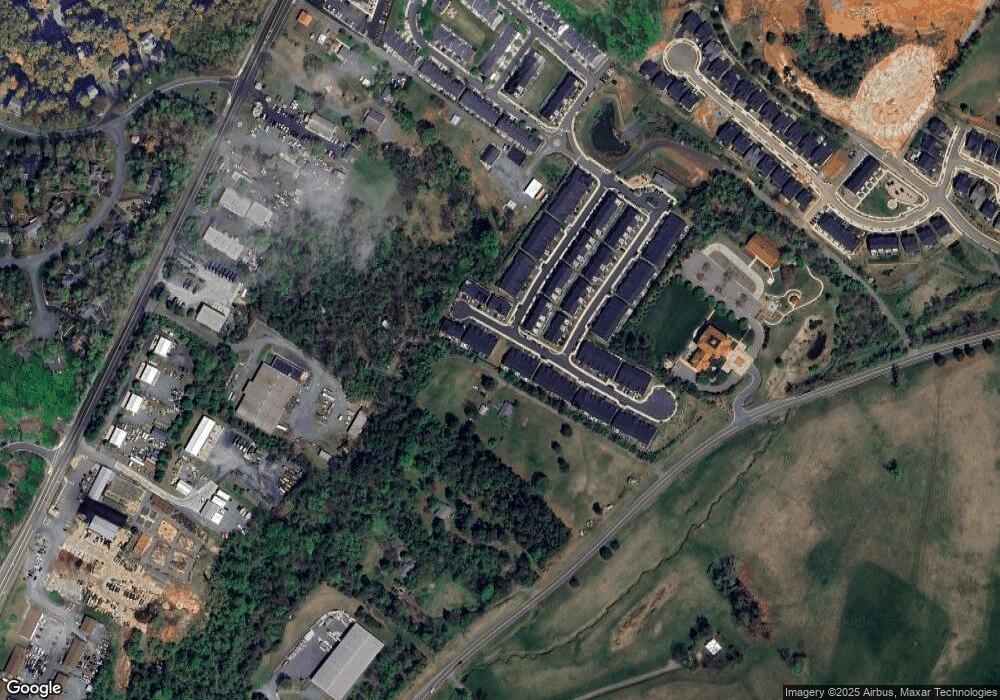 19 Pebble Dr, Charlottesville, VA 22902 - photo 1