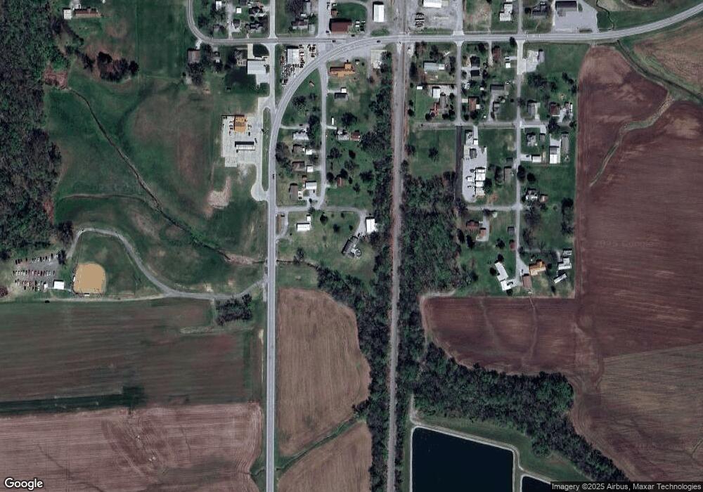 704 S Broadway Ave, Waltonville, IL 62894 - photo 1