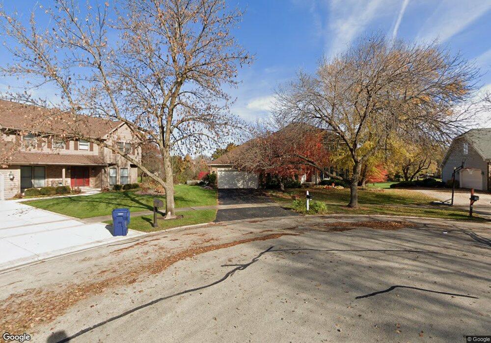 503 Cloverleaf Ct unit 5, Naperville, IL 60565 - photo 1