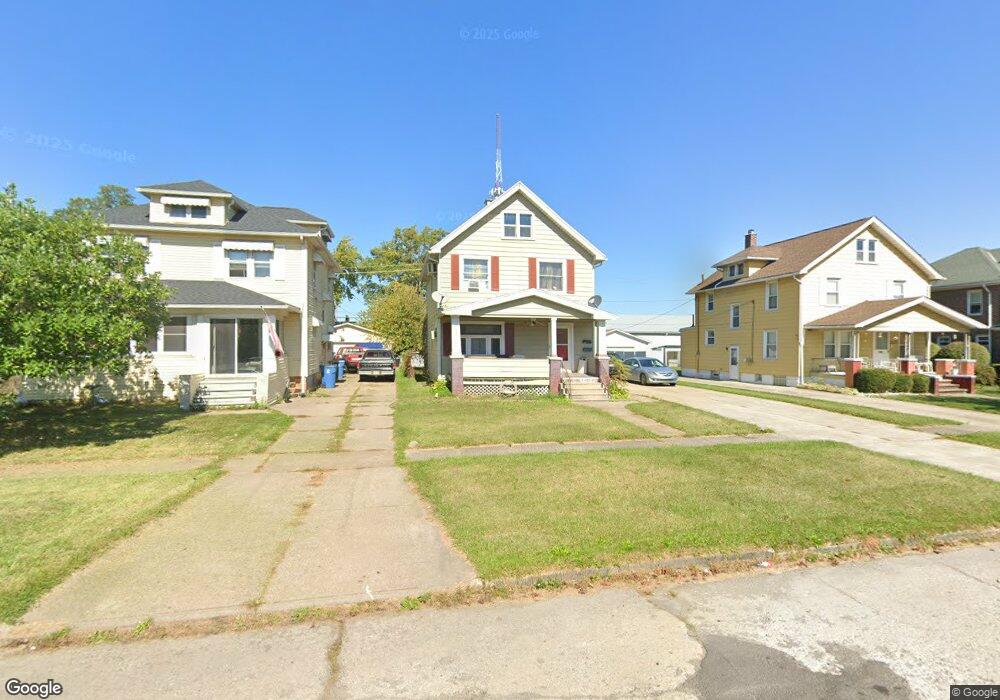 2129 E 29th St, Lorain, OH 44055 - photo 1