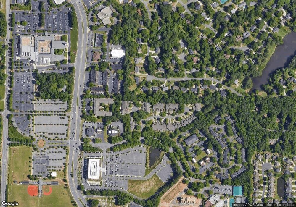 818 Olde Towne Ct, Marietta, GA 30068 - photo 1