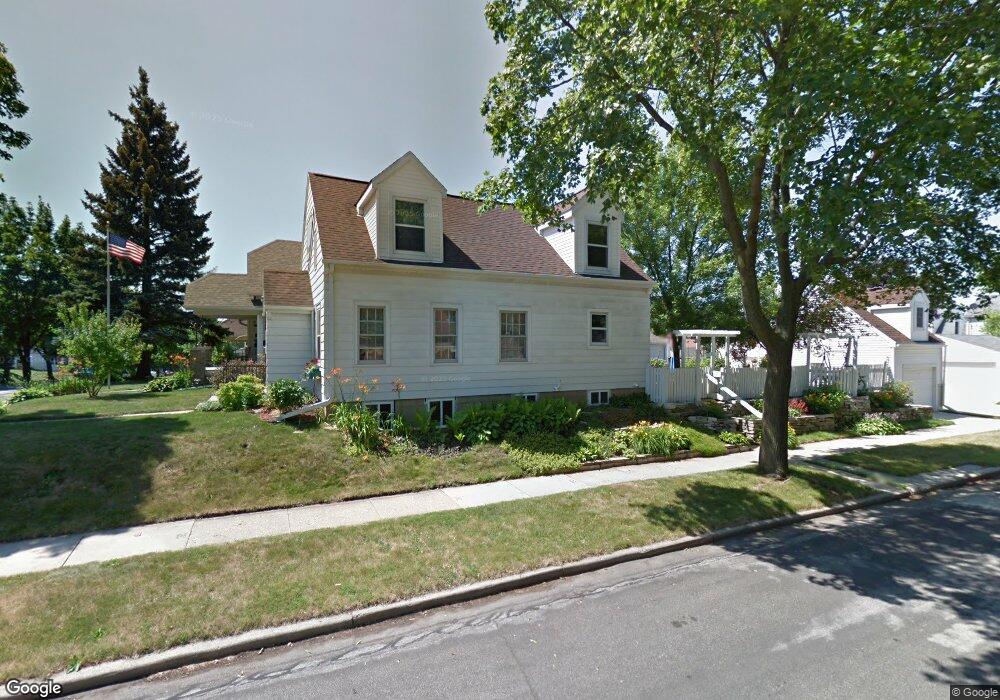 4201 S 1st Place, Milwaukee, WI 53207 - photo 1