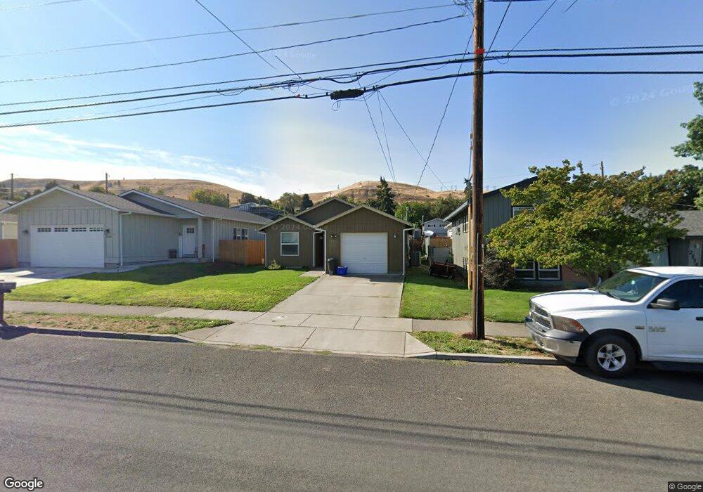 2116 E 12th St, the Dalles, OR 97058 - photo 1
