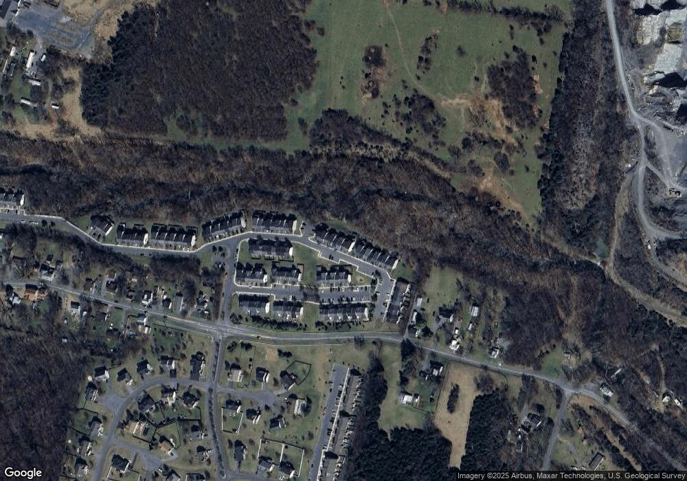 323 Scarboro Dr, Bunker Hill, WV 25413 - photo 1