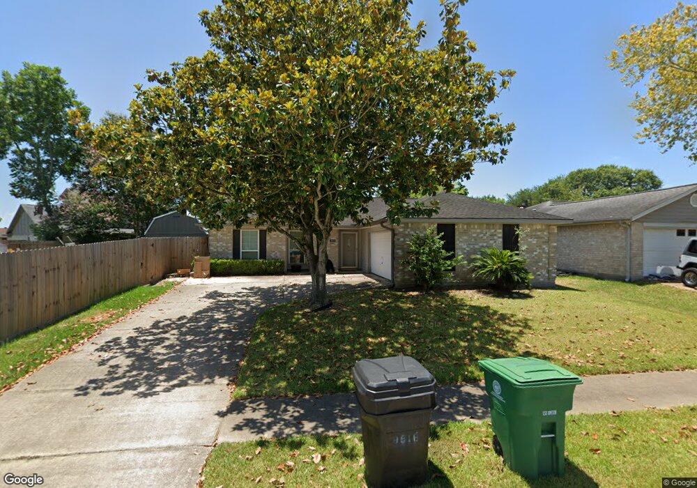 9518 Garden Bridge St, Houston, TX 77075 - photo 1