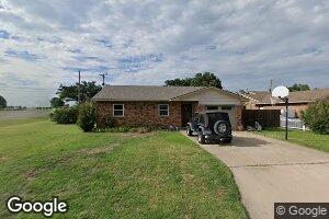 901 Circle Dr, Mooreland, OK 73852