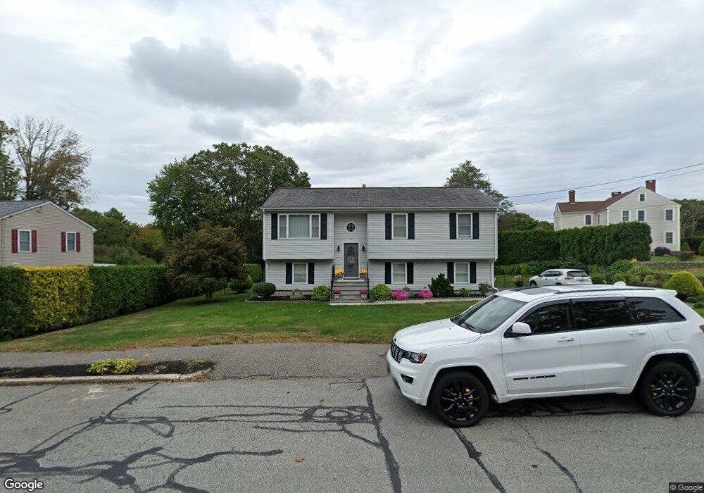 82 Gifford Ave, North Dartmouth, MA 02747 - photo 1