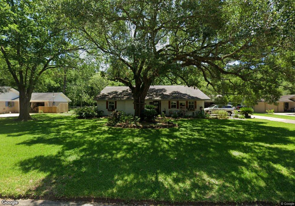 403 S Shadowbend Ave, Friendswood, TX 77546 - photo 1