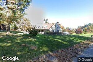 2 W Cove Rd, Moodus, CT 06469