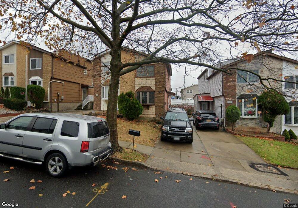 14 Hewitt Ave, Staten Island, NY 10301 - photo 1