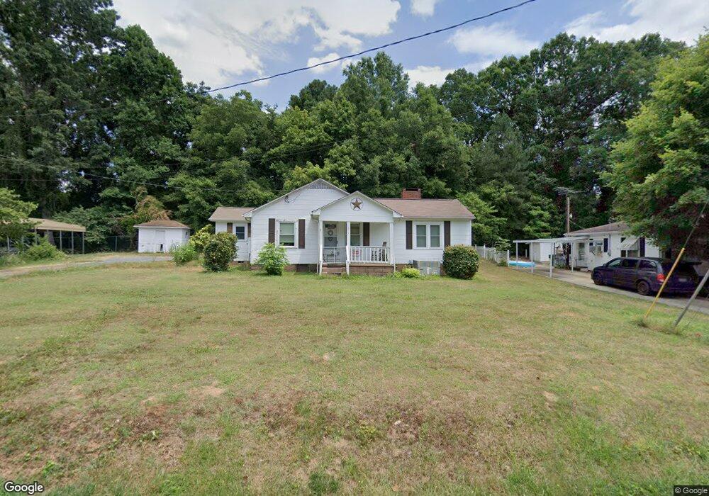 1812 Henson Rd, Asheboro, NC 27203 - photo 1