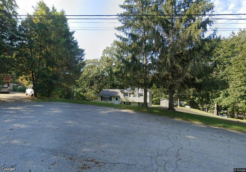 209 Varian Rd, Cortlandt Manor, NY 10567 - photo 1