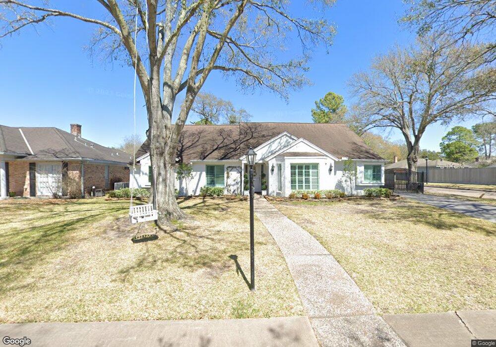 10206 Del Monte Dr, Houston, TX 77042 - photo 1