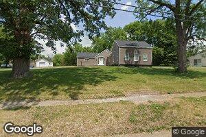105 E Walnut St, Walnut, IL 61376