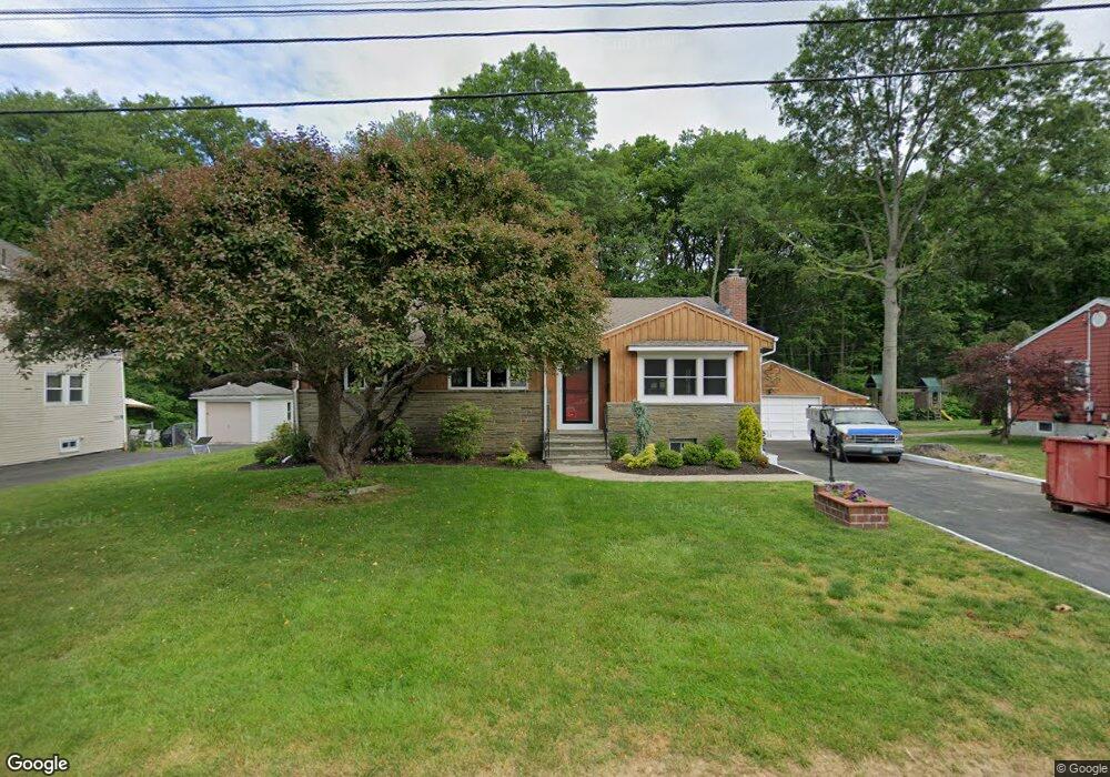 108 Flushing Ave, Fairfield, CT 06825 - photo 1