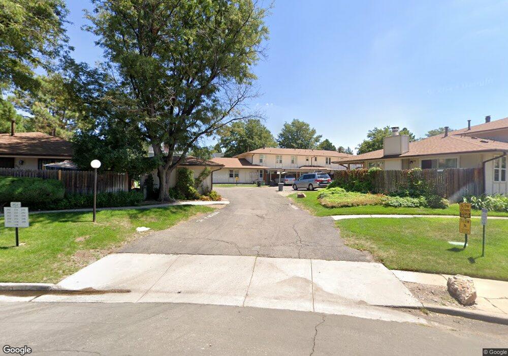 214 S Newark Cir, Aurora, CO 80012 - photo 1