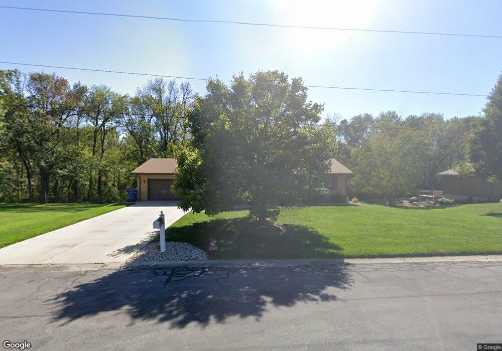 100 Melanie Ln, Collinsville, IL 62234 - photo 1