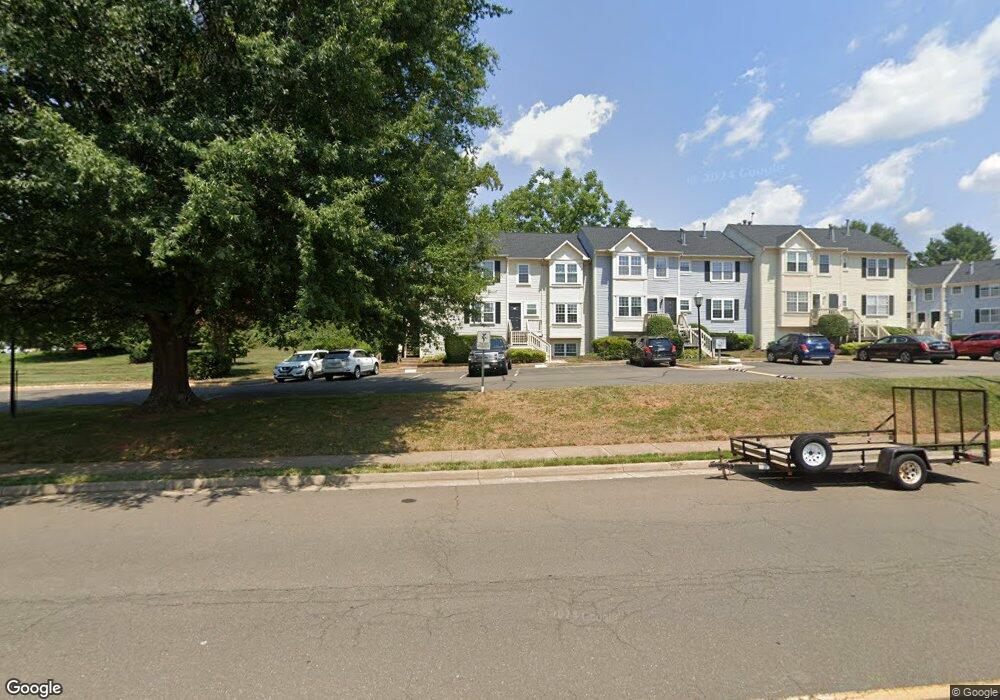 708 Cedar Crest Drive B unit 708B, Warrenton, VA 20186 - photo 1