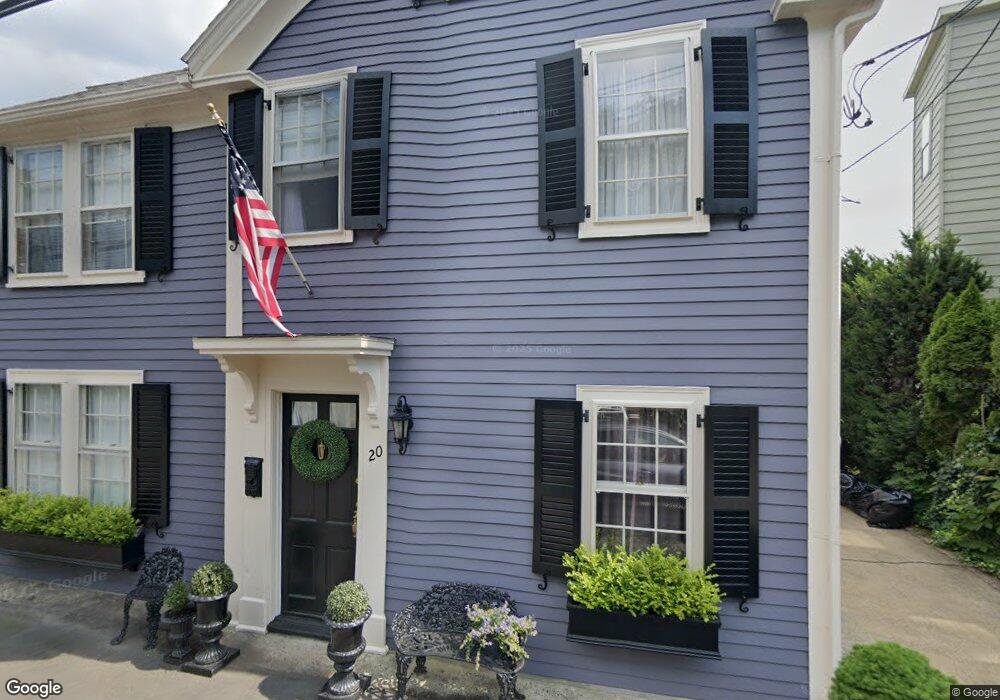 20 Nicholson St, Marblehead, MA 01945 - photo 1