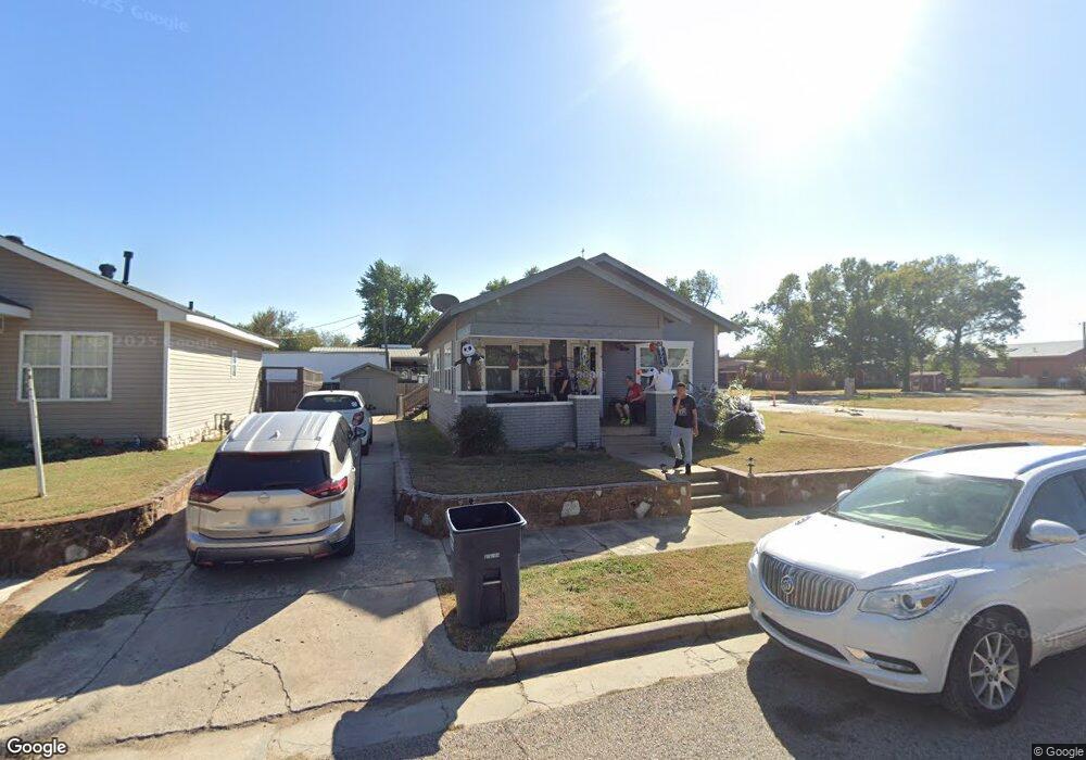 421 W Dewey St, Shawnee, OK 74801 - photo 1