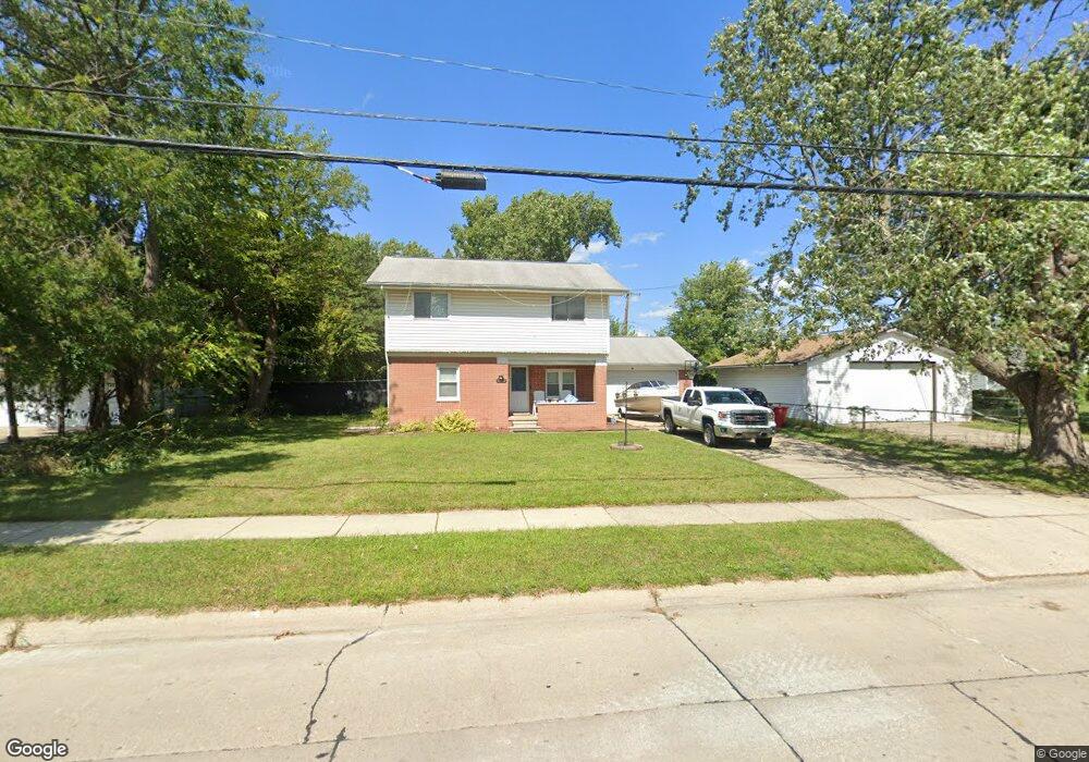 15453 Curtis St, Roseville, MI 48066 - photo 1