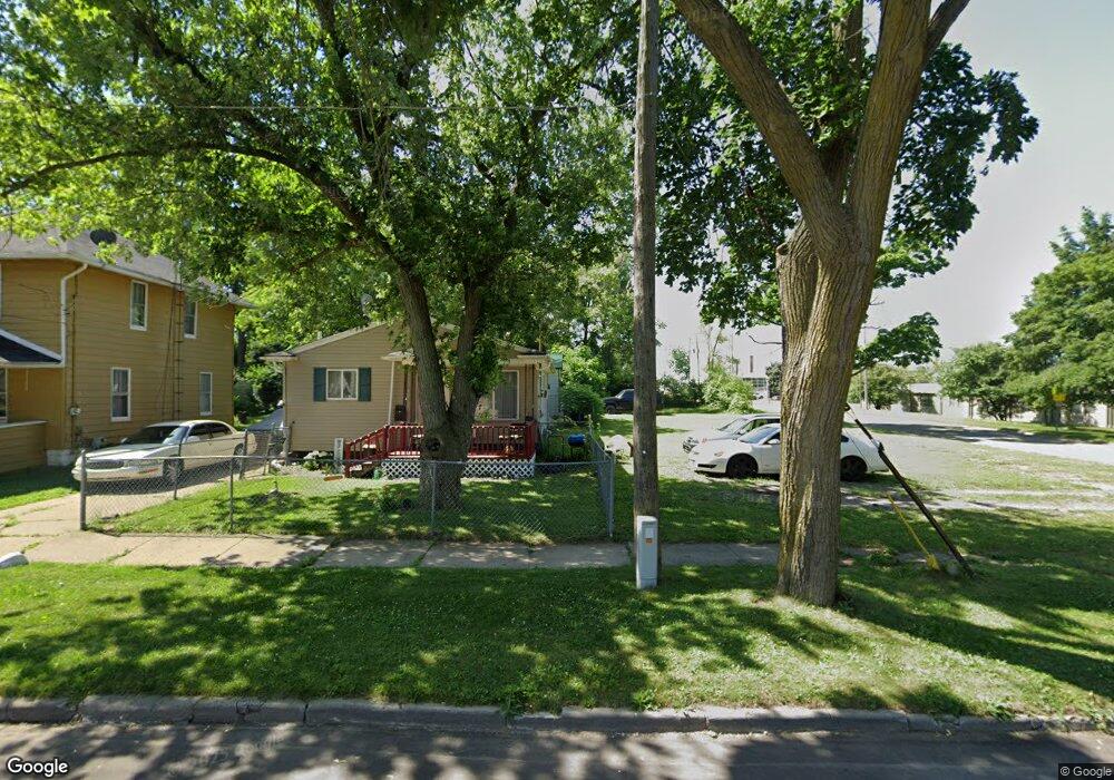 225 W Linsey Blvd, Flint, MI 48503 - photo 1