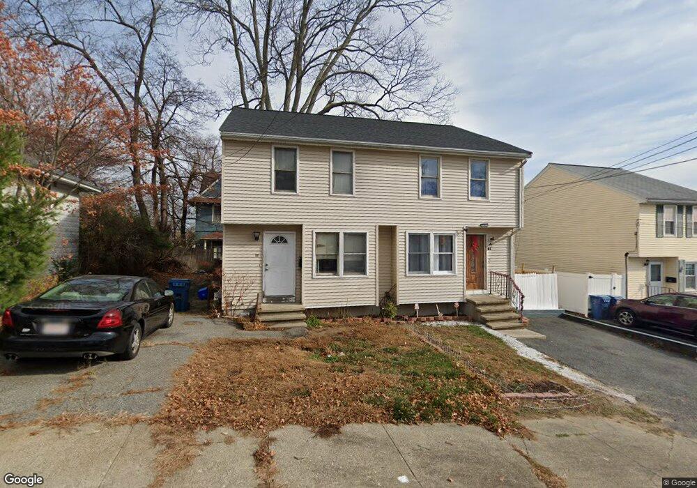 9 Hobson St unit B, Lawrence, MA 01841 - photo 1