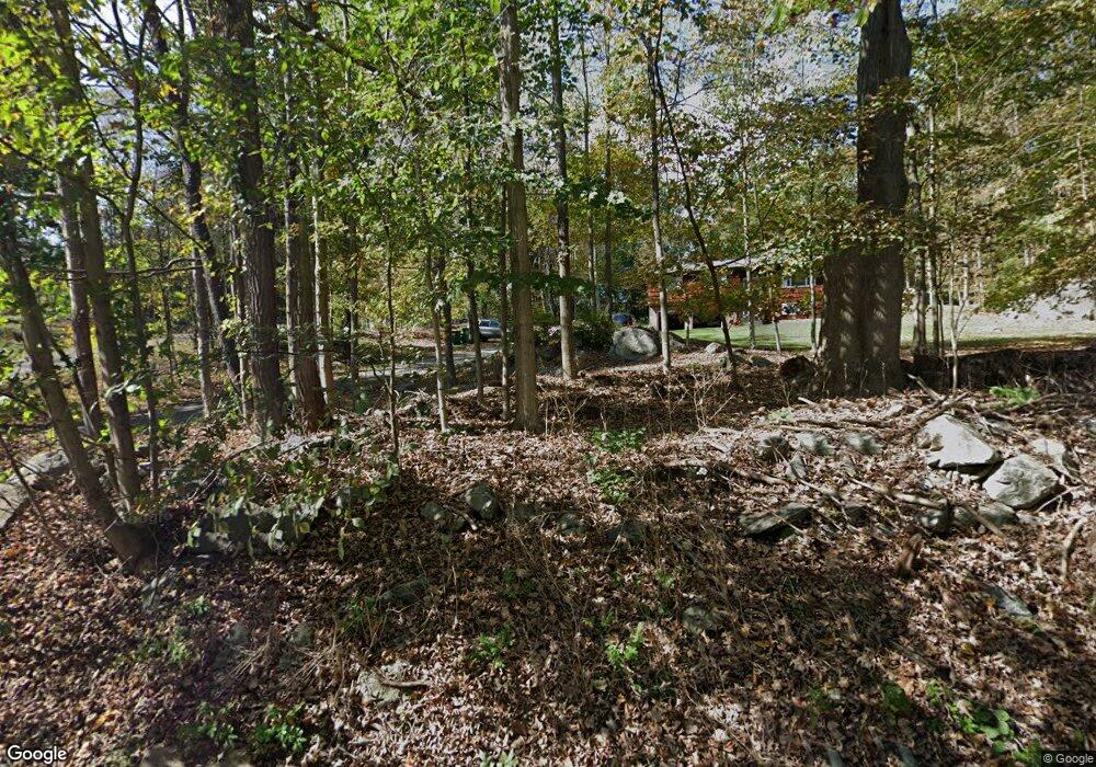 127 Oscawana Lake Rd, Putnam Valley, NY 10579 - photo 1