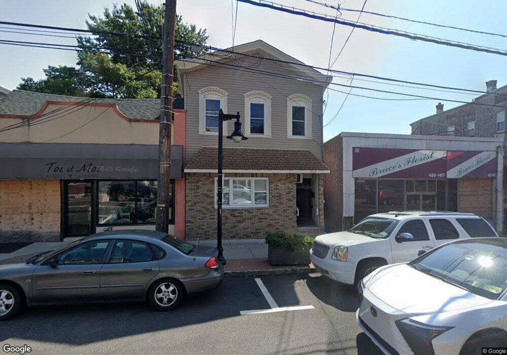 313 Hackensack St unit 1, Carlstadt, NJ 07072 - photo 1