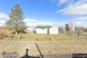 421 Coburn Loop Rd, White Swan, WA 98952