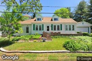 2146 Oak Dr, Saint Louis, MO 63131