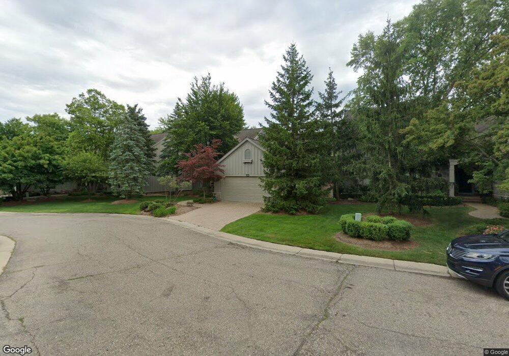 6983 Daventry Woods Dr unit 11, West Bloomfield, MI 48322 - photo 1