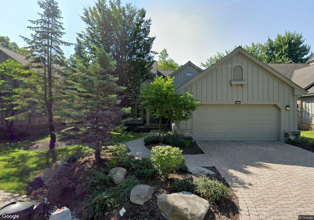 6929 Daventry Woods Dr, West Bloomfield, MI 48322 - photo 1