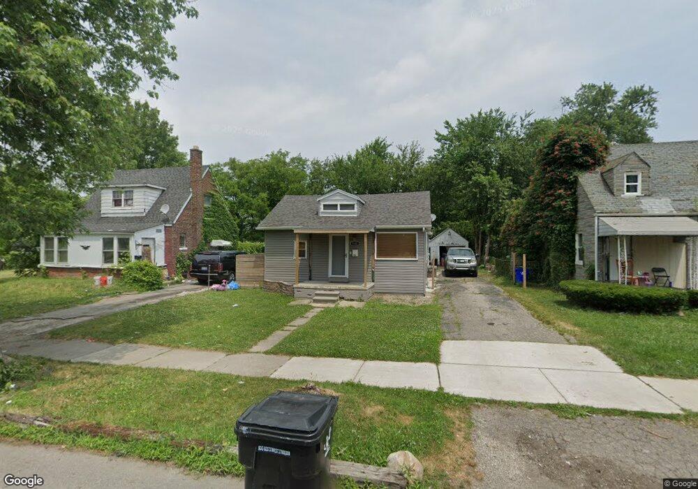 5530 Ashley St, Grosse Pointe, MI 48236 - photo 1