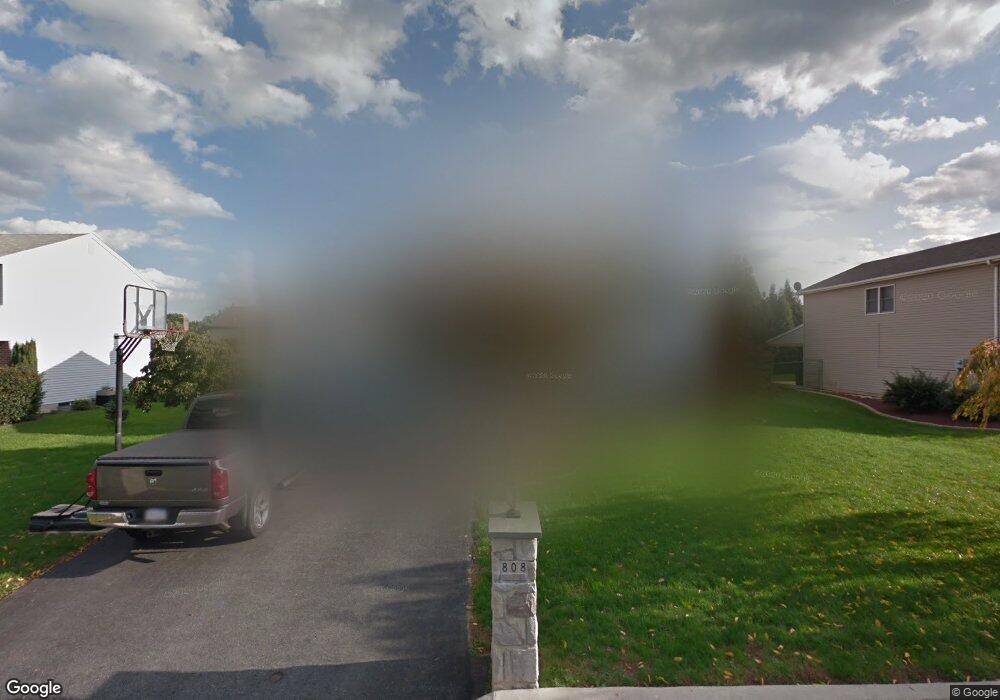 808 Allen Ave, Reading, PA 19605 - photo 1