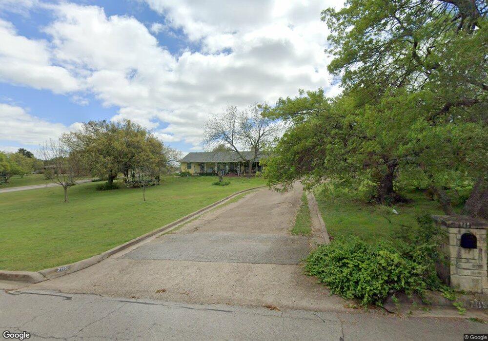 705 Norton St, Weatherford, TX 76086 - photo 1